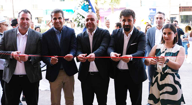 Mersin'in en büyük mağazası açıldı